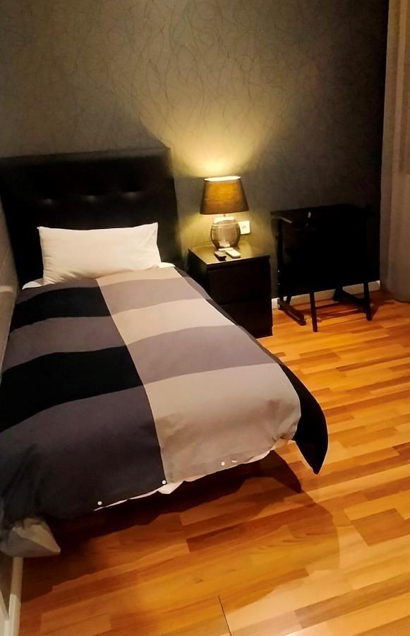 Single Rooms Madrid Exteriör bild